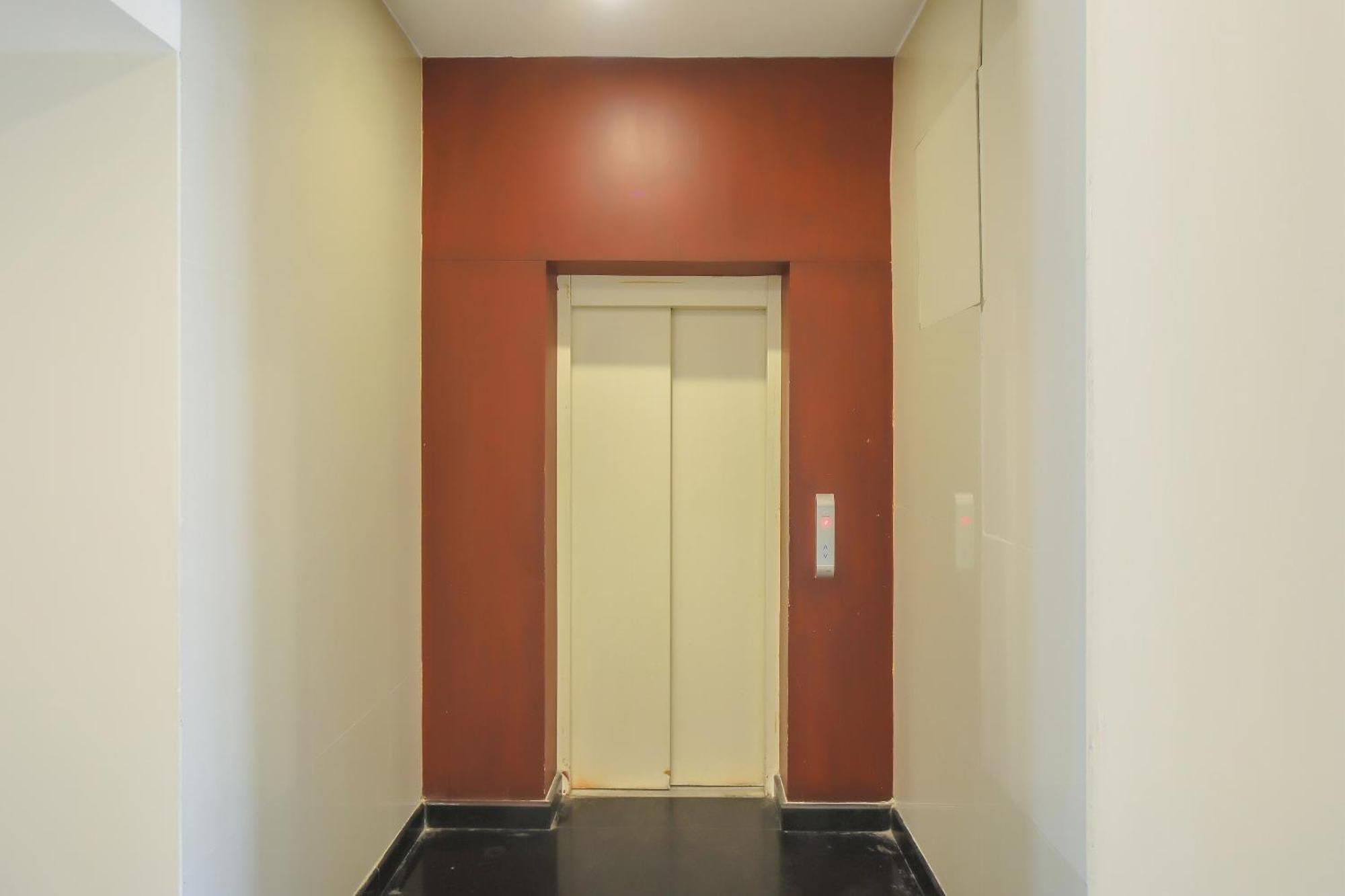 Super Hotel O Pride Hospitality Nungambakkam Ченнаї Екстер'єр фото